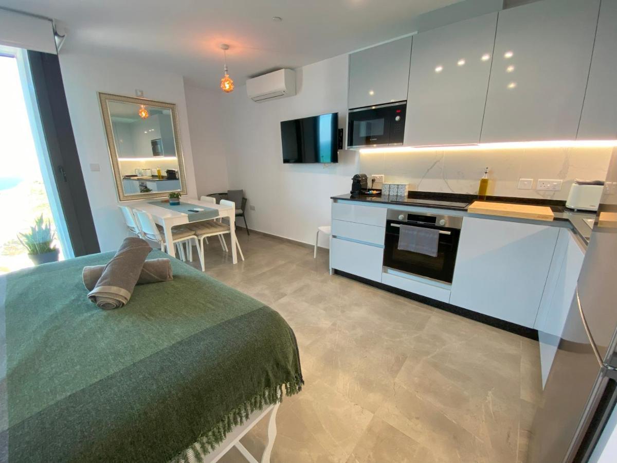 New Luxury Sunrise Oceanview Apartment In Gibraltar Buitenkant foto
