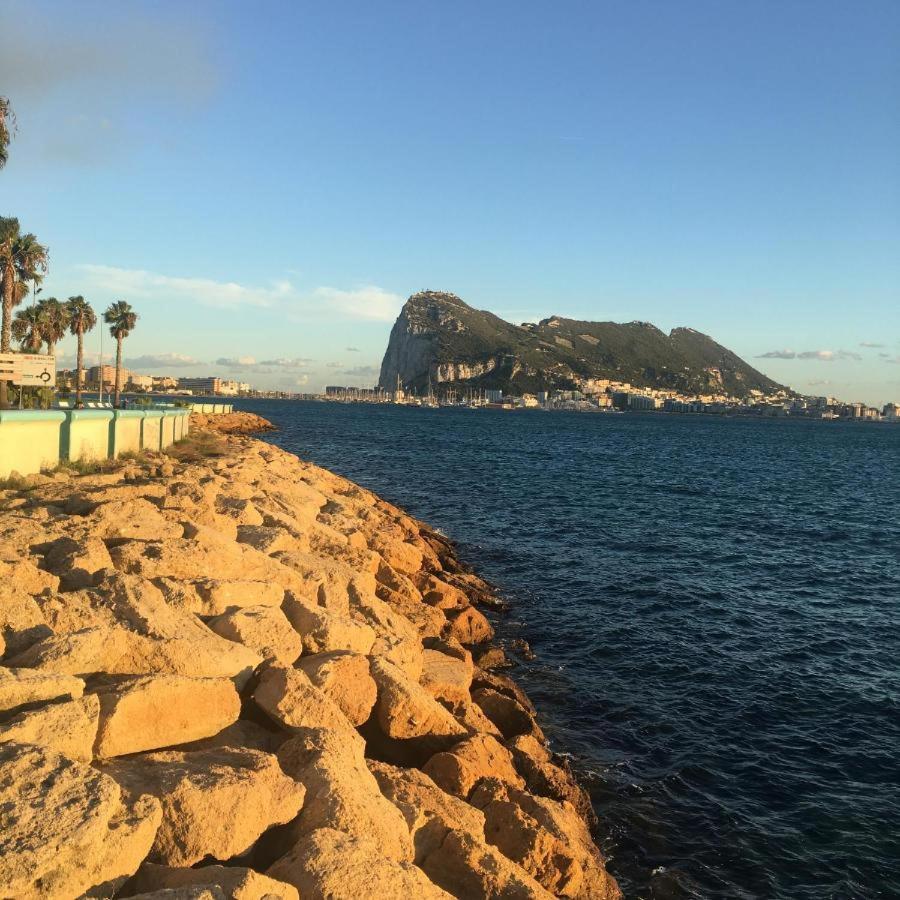New Luxury Sunrise Oceanview Apartment In Gibraltar Buitenkant foto