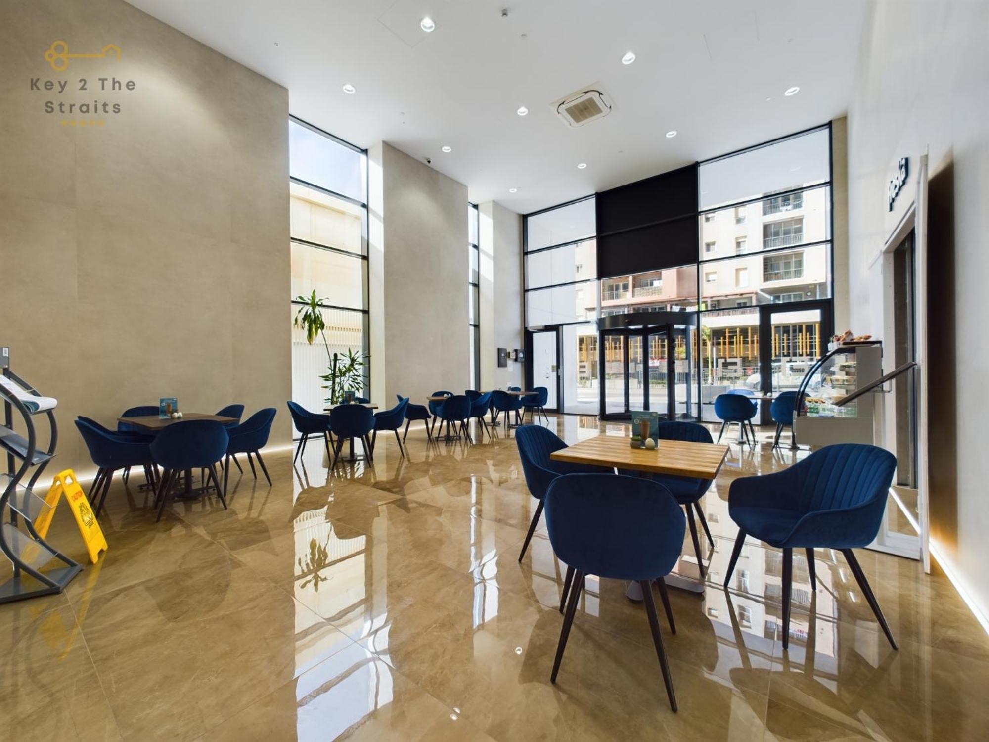 New Luxury Sunrise Oceanview Apartment In Gibraltar Buitenkant foto